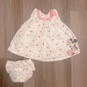 Minnie Mouse outfit